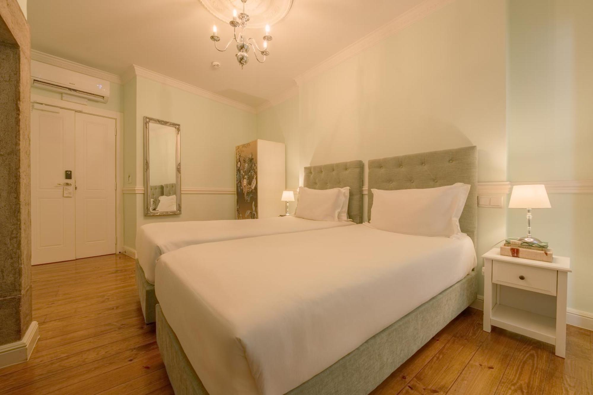 Solar Dos Poetas Guest house Lisbon